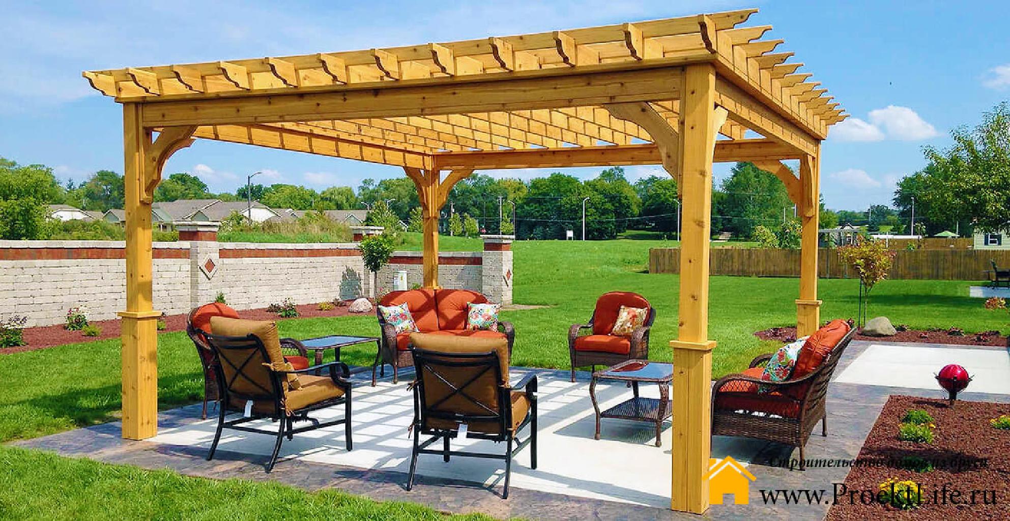 Во дворе домов 5, 6, 7, 8, 9 одиннадцатого микрорайона отсутствует достаточная инфраструктура для организации досуга жителей. Летними вечерами мужчины занимают для настольных игр небольшой стол, который не вмещает всех желающих. Лавочки у подъездов пользуются популярностью у взрослых, и у молодежи. Но их тоже недостаточно. Передаю просьбу жителей старшего поколения: установить во дворе крытую беседку с двумя столами и скамейками. Здесь жители могли бы общаться, организовывать содержательный досуг.