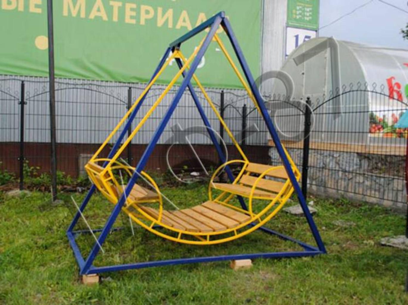 Детская площадка из профильной трубы своими руками